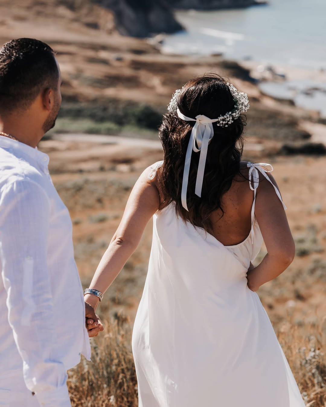 Couple enjoying a relaxed private vacation photoshoot in Durrës