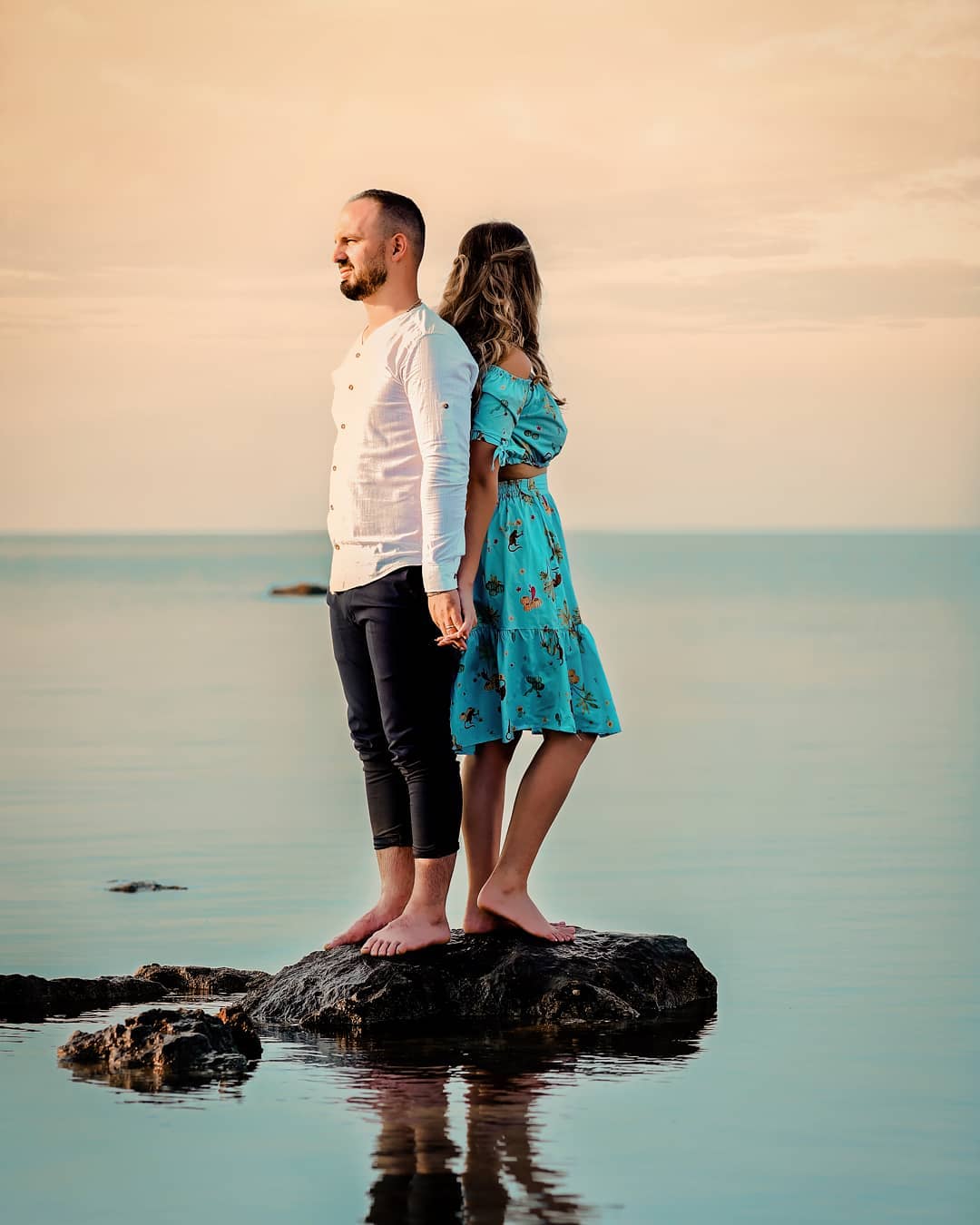 Couple enjoying a private vacation photoshoot in Durrës, Albania